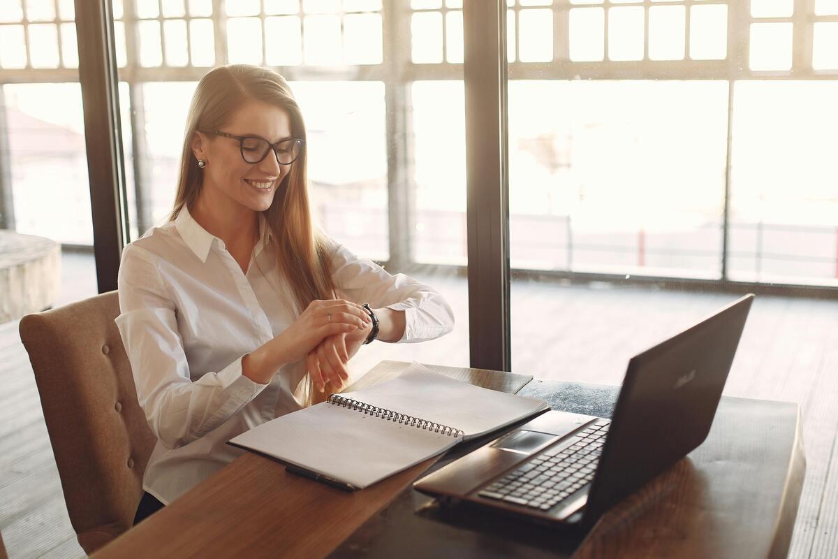 Le travail à temps plein : cadre et limites