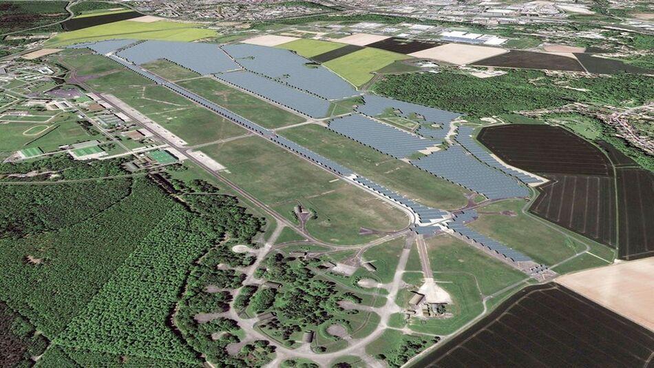 La base aérienne de Creil devient une centrale solaire géante
